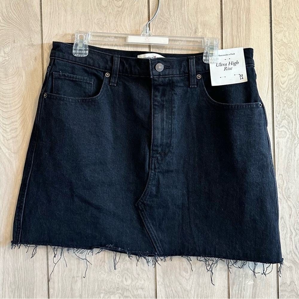 NWT Abercrombie & Fitch Ultra High Rise Denim Skirt